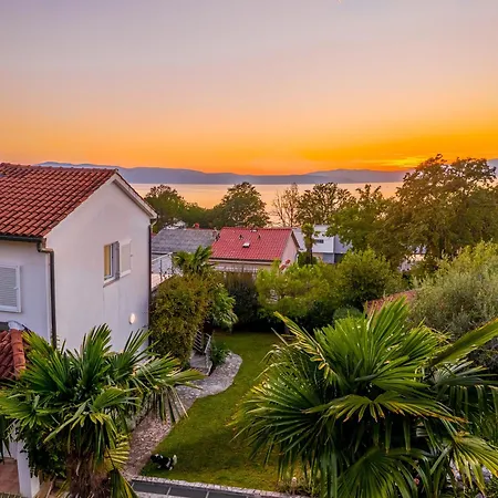 Apartment Olive Garden & Sunset View Njivice